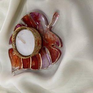 Tlight candle holder