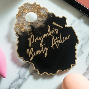 makeup palette