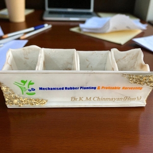 Resin Name Plate With Pen Stand