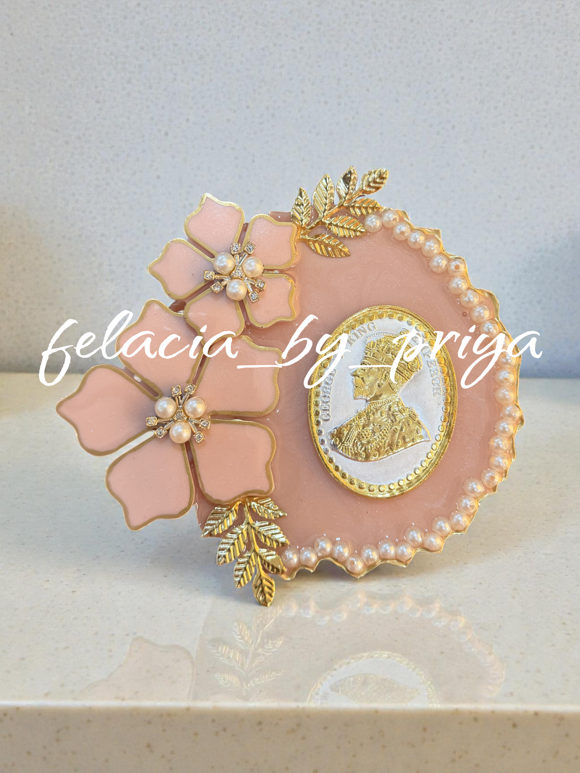 Resin Ginni Platter (5") 2 Resin Ginni Platter